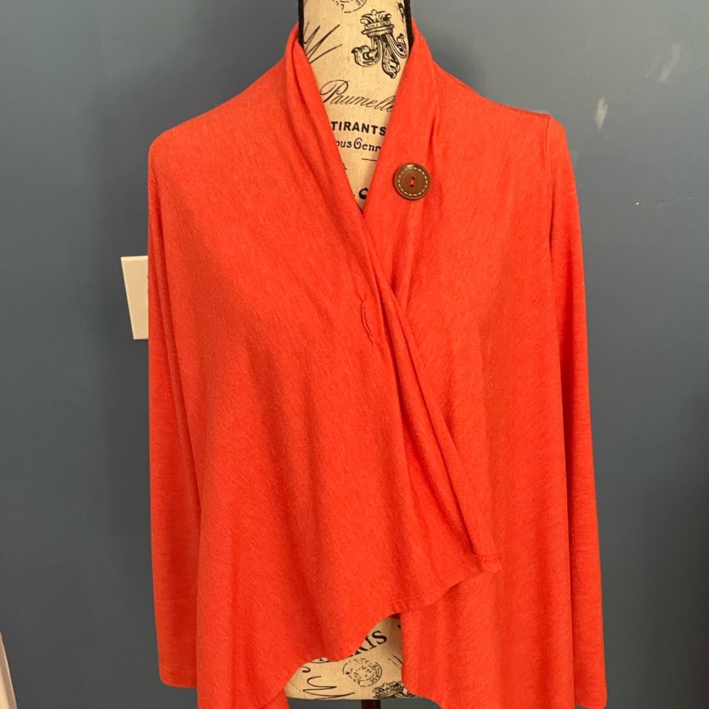 Women’s light weight sweater
